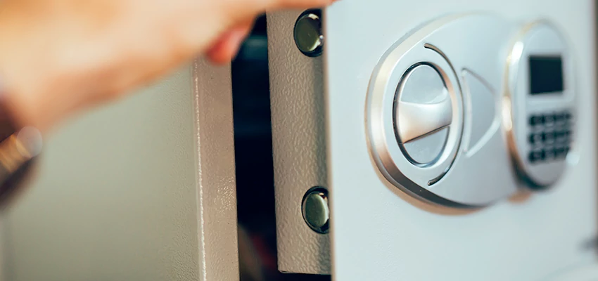 Fingerprint Safe Openers in Cherry Valley, CA