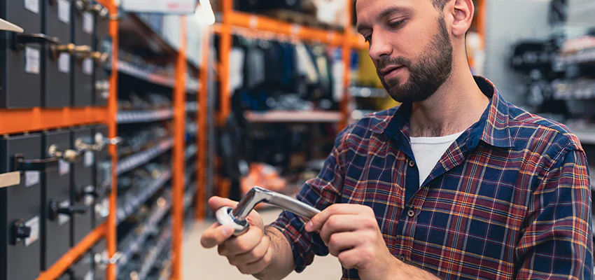 Locksmith For Retail Stores Lockout Services in Cherry Valley, California