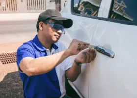 Car Locksmith in Cherry Valley, CA